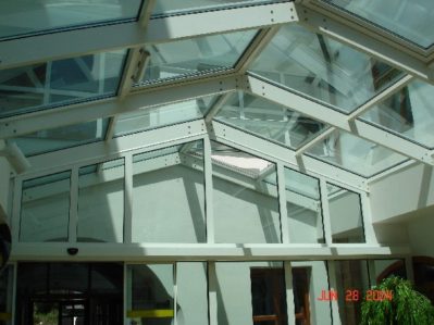 Zastrešení atria Karcher Praha 8, rok realizace 2004