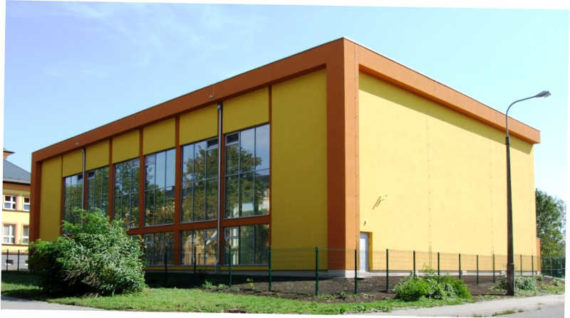 Rekonstrukce gymnázia v Karviné – dodávka stavebních výplní (hliníkové okna, hliníkové dveře)